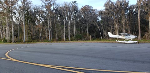 KLEE seaplane apron and ramp